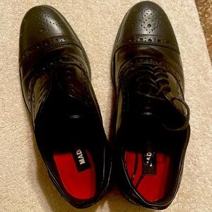 Men’s “Madden” black Oxford shoes size 9